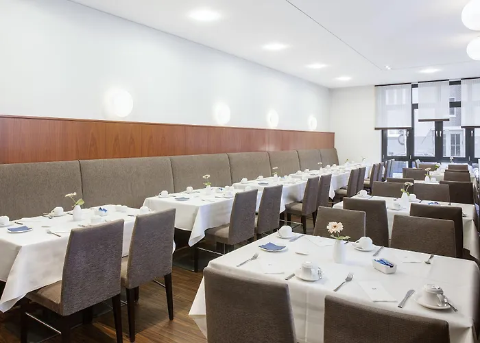 Nh Altona Hotel