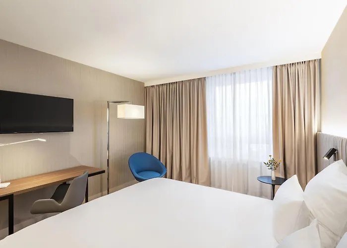 Nh Altona Hotel