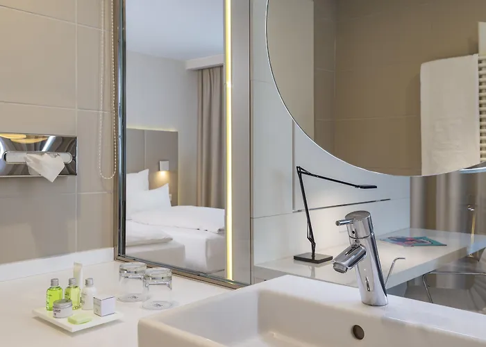 Hotel Nh Altona 4*