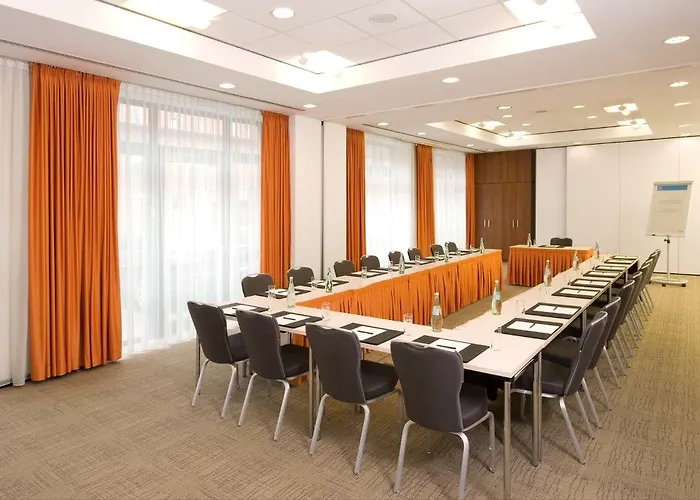 Nh Altona Hotel
